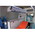 Ambulància intensiva en cotxe de quatre rodes